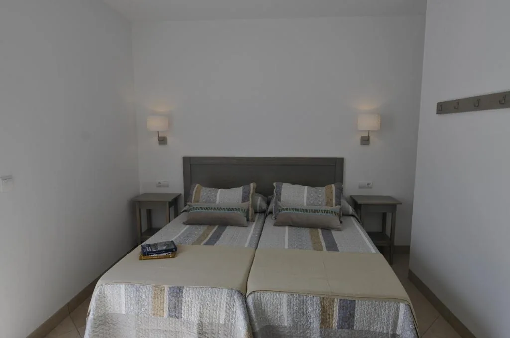 Habitación Doble Estándar — Hostal Tarifa -Recepcion abierta las 24h-