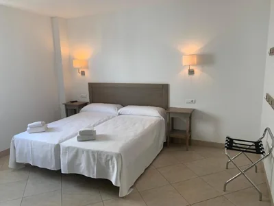 Hostal Tarifa -Recepcion abierta las 24h- — foto 7