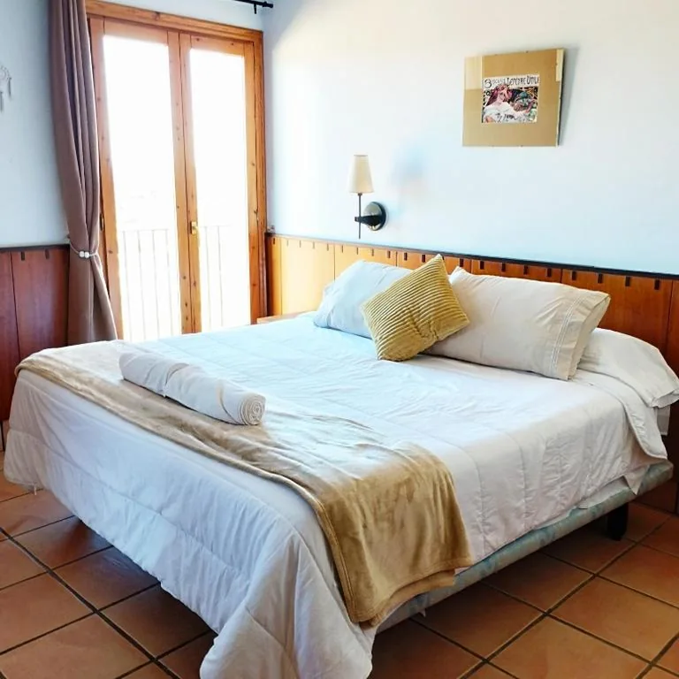 Camera doppia con 1 o 2 letti — Hostal Tastavins