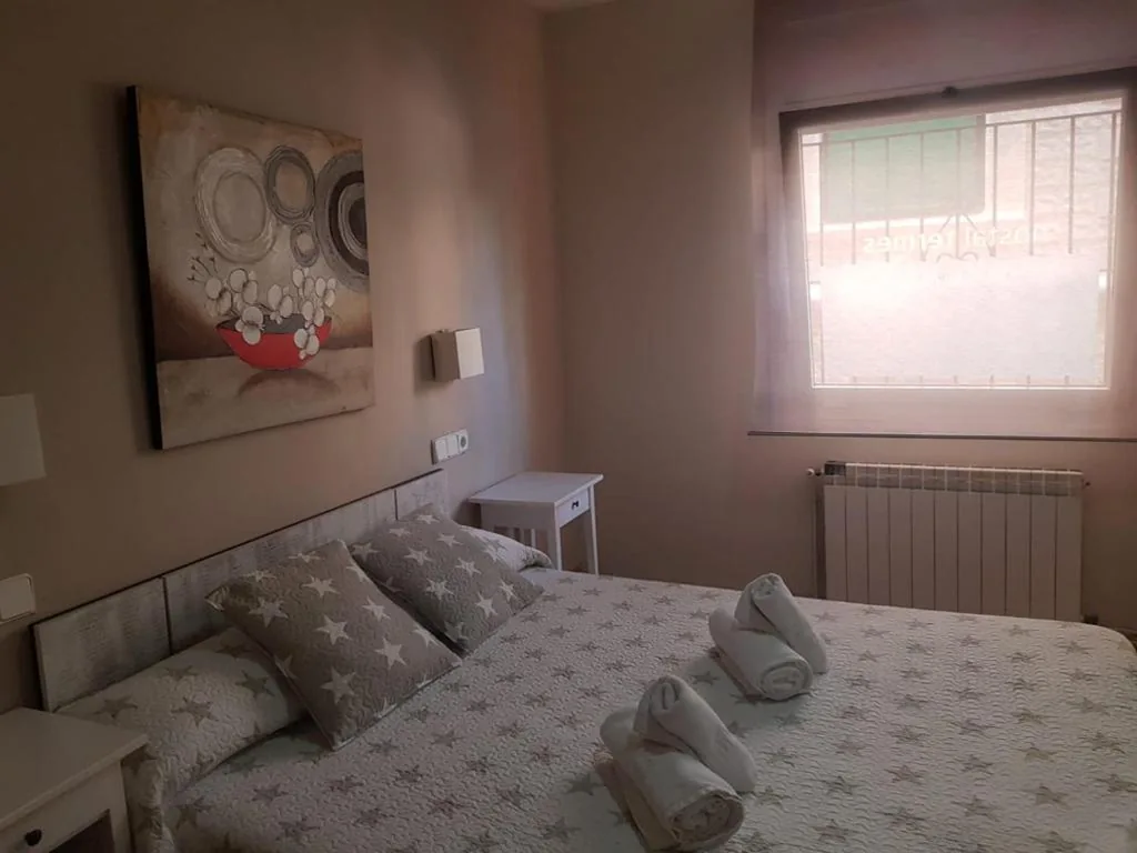 Habitación Doble Económica — Hostal Termes