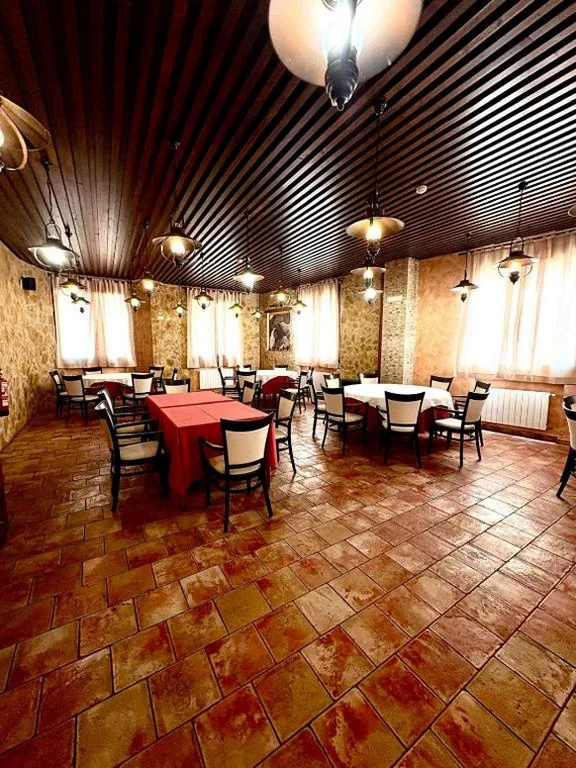 Quarto Duplo - 2 camas — Hostal Todolella