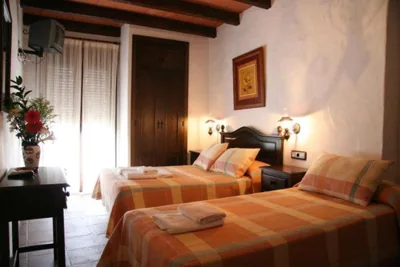 Hostal Torre de Guzmán — Foto 2
