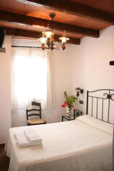 Hostal Torre de Guzmán — Foto 8