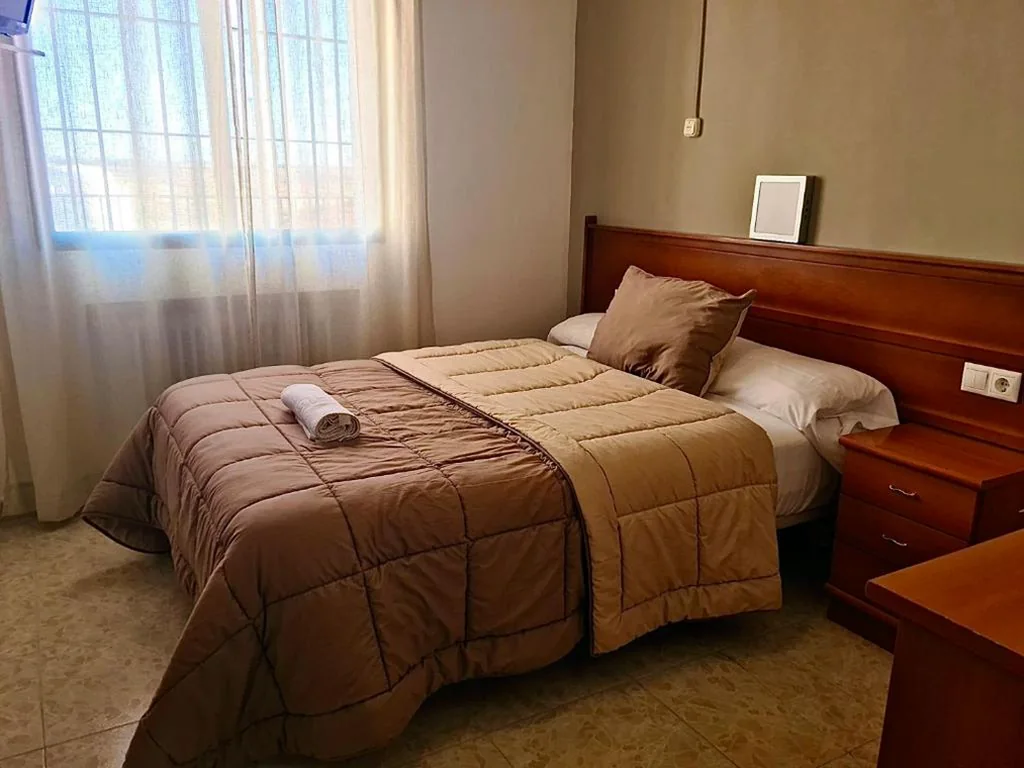 Habitación Individual Económica — Hostal Torresmancha