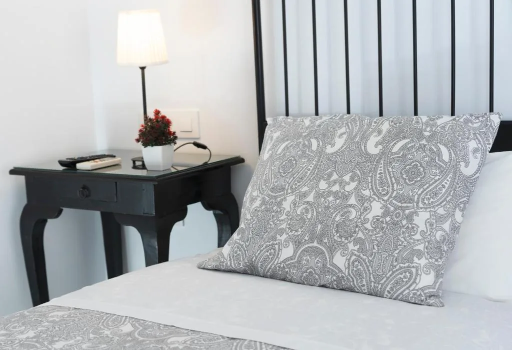 Quarto Duplo Superior - 2 camas — Hostal Trafalgar