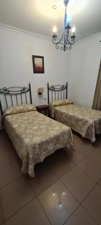 双床间 — Hostal Trajano