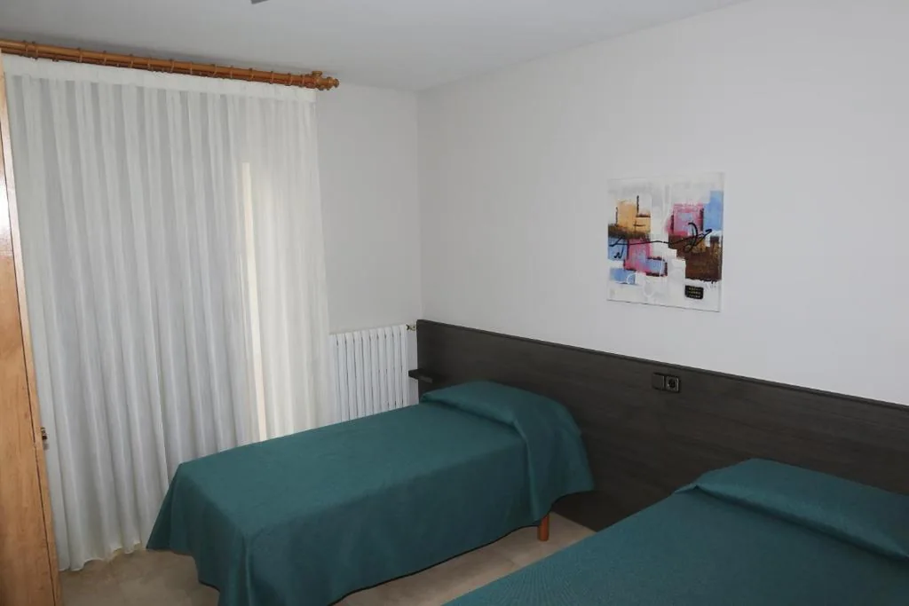 Habitación Doble - 2 camas — hostal trevol