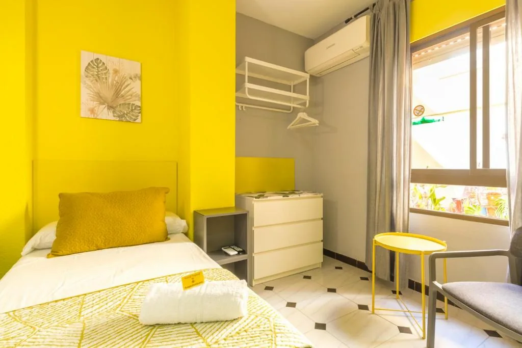 Camera Singola — Hostal Tropical
