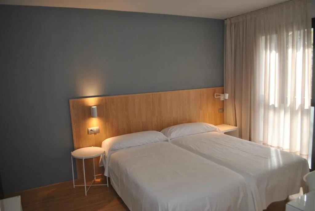 双床间 — Hostal Universitat