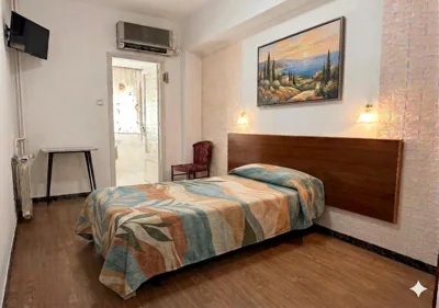 Hostal Urgell — foto 12