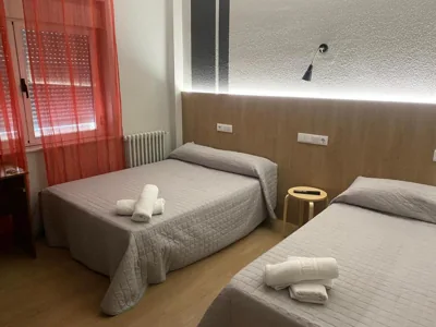 Hostal Uría — Foto 2