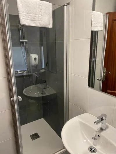 Hostal Uría — Foto 11