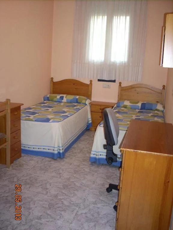 Habitación Doble con baño privado - 2 camas — Hostal Vadama