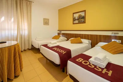 Hostal Valdepeñas by Bossh! Hotels — Foto 2