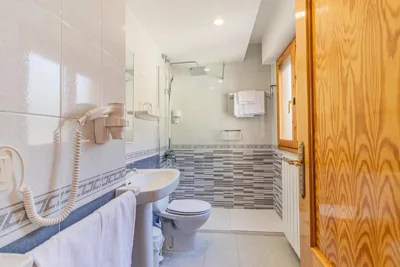 Hostal Valle De Tena — foto 10