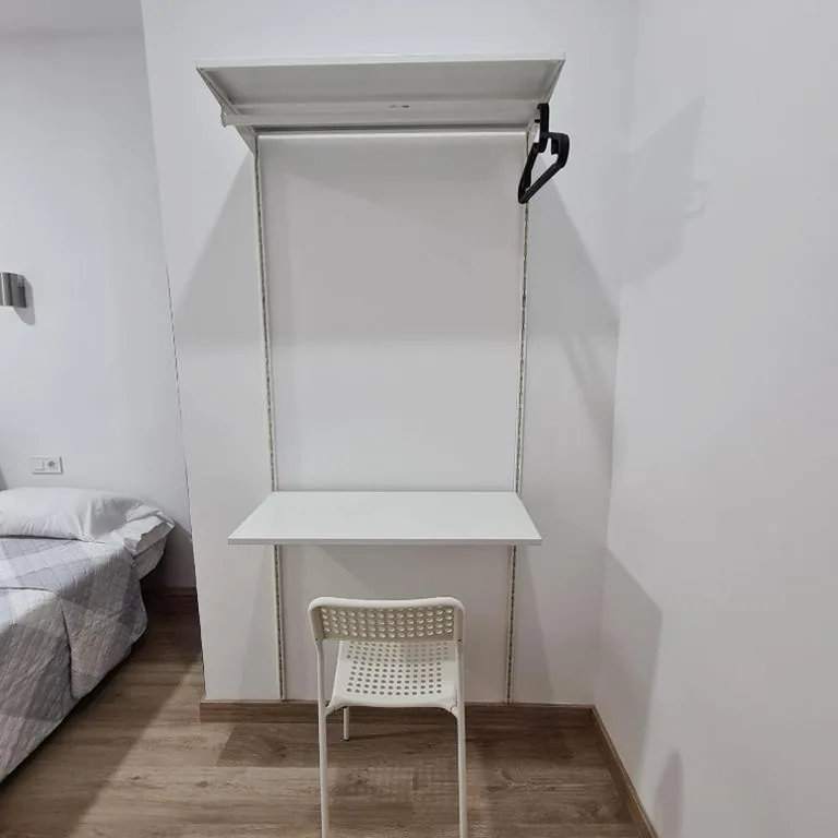 Habitación Doble - 2 camas — Hostal Vara Madrid