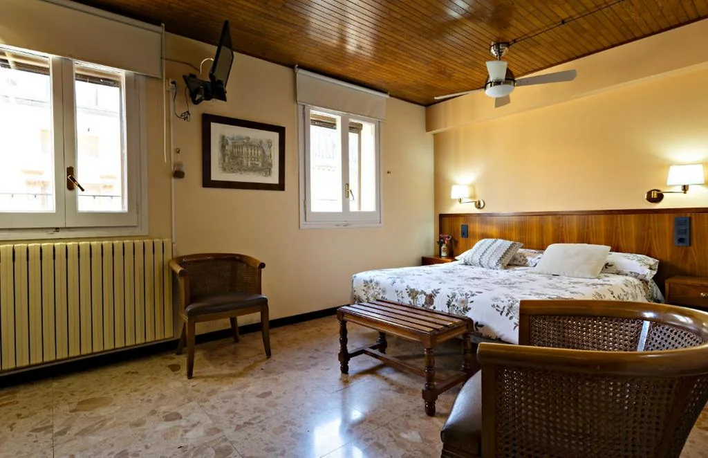 Chambre double — Hostal Victor
