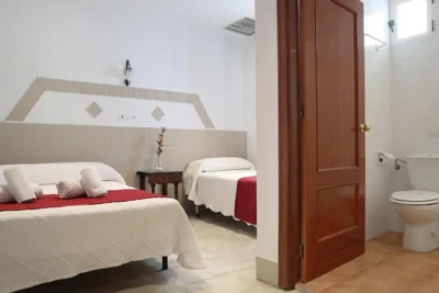 HOSTAL ViCTORiA — Foto 3