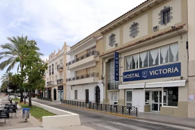 HOSTAL ViCTORiA — Foto 4