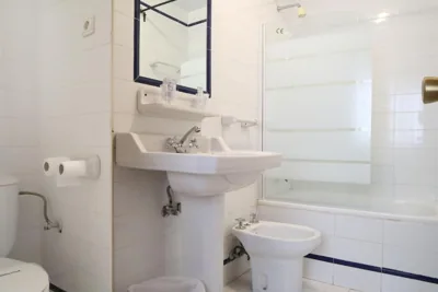 HOSTAL ViCTORiA — Foto 12