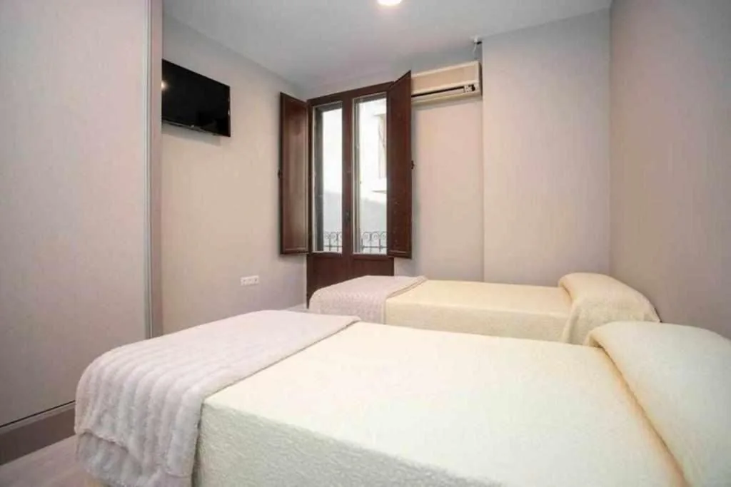 Zweibettzimmer — Hostal Viena Plaza Nueva