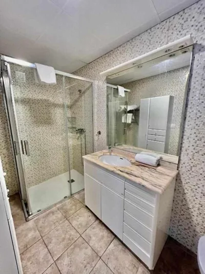 Hostal Viena Plaza Nueva — Foto 7