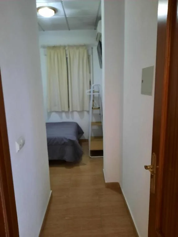 Standard Single Room — Hostal VILLA CARBULA