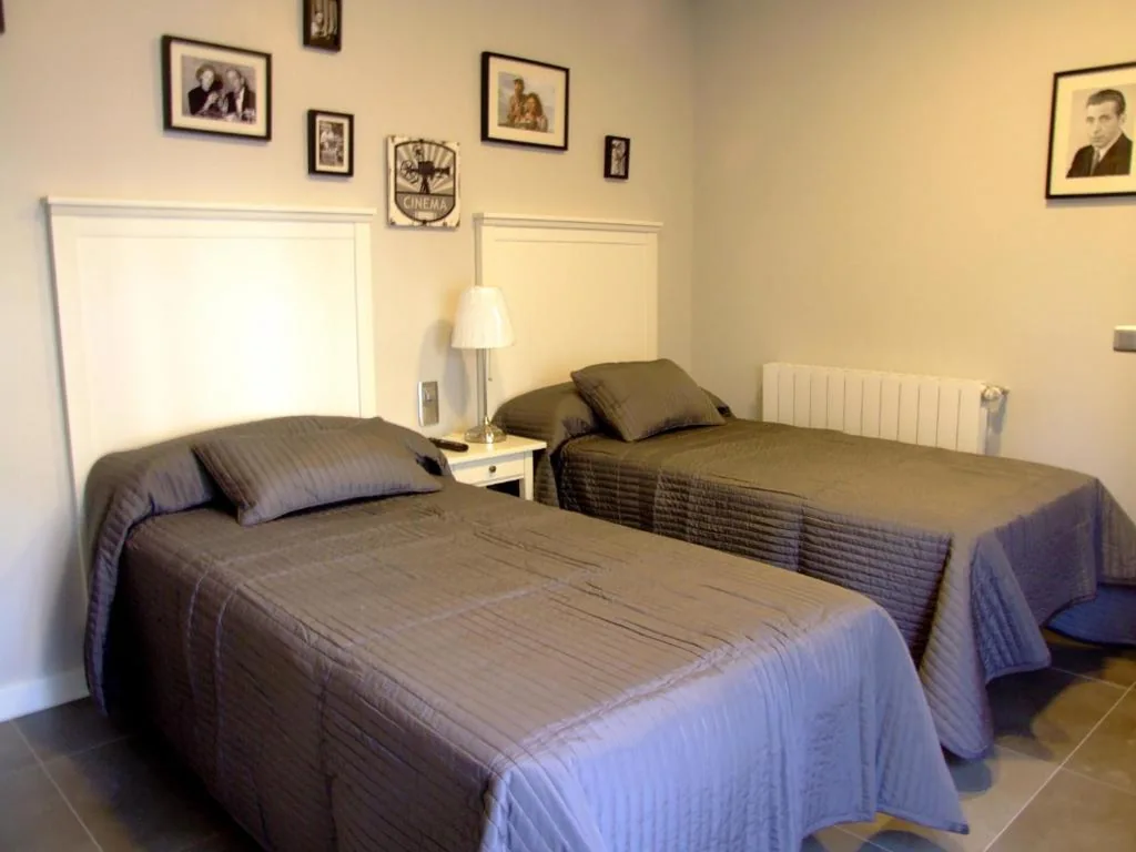 Habitación Doble - 1 o 2 camas — Hostal Vintage Santander