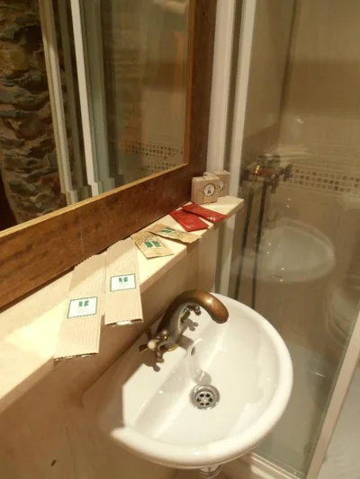 Hostal Virgen de la Encina — Foto 3
