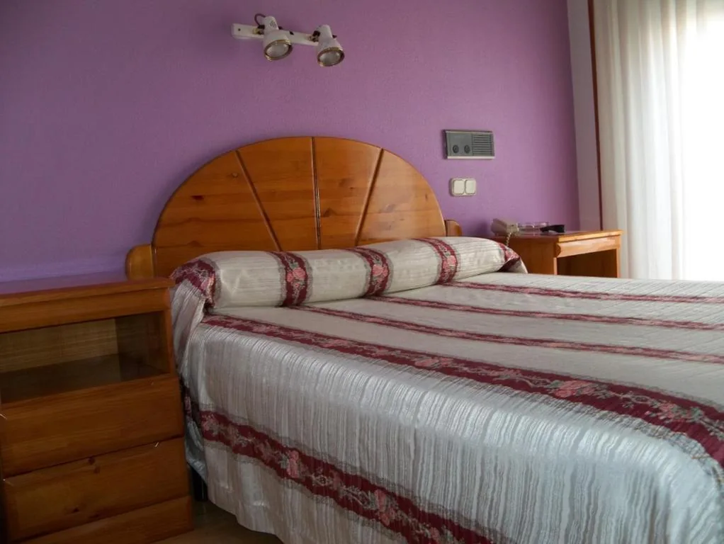 Doppelzimmer – 1 oder 2 Betten — Hostal Virgen del Villar