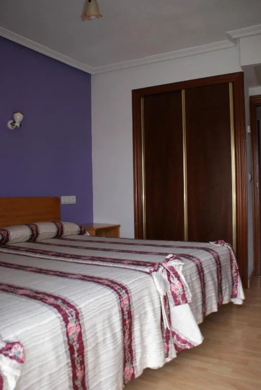 Einzelzimmer — Hostal Virgen del Villar