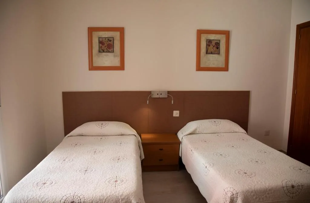 Doppelzimmer – 1 oder 2 Betten — Hostal Welcome2 Alcázar