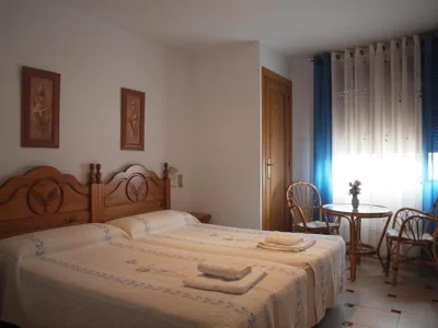 Hostal Yuste — Foto 11