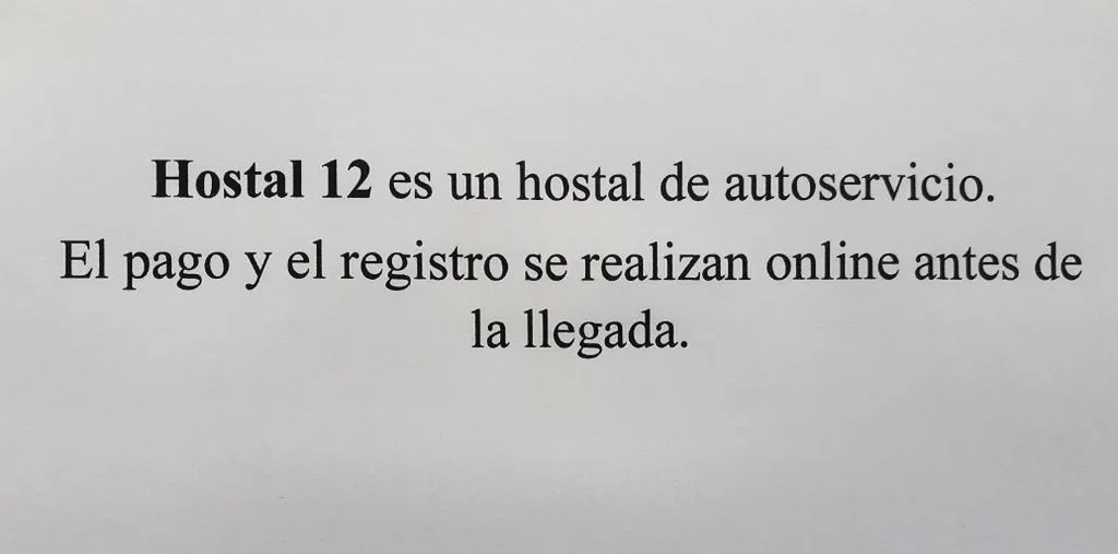 带私人浴室的双人间 — Hostal12