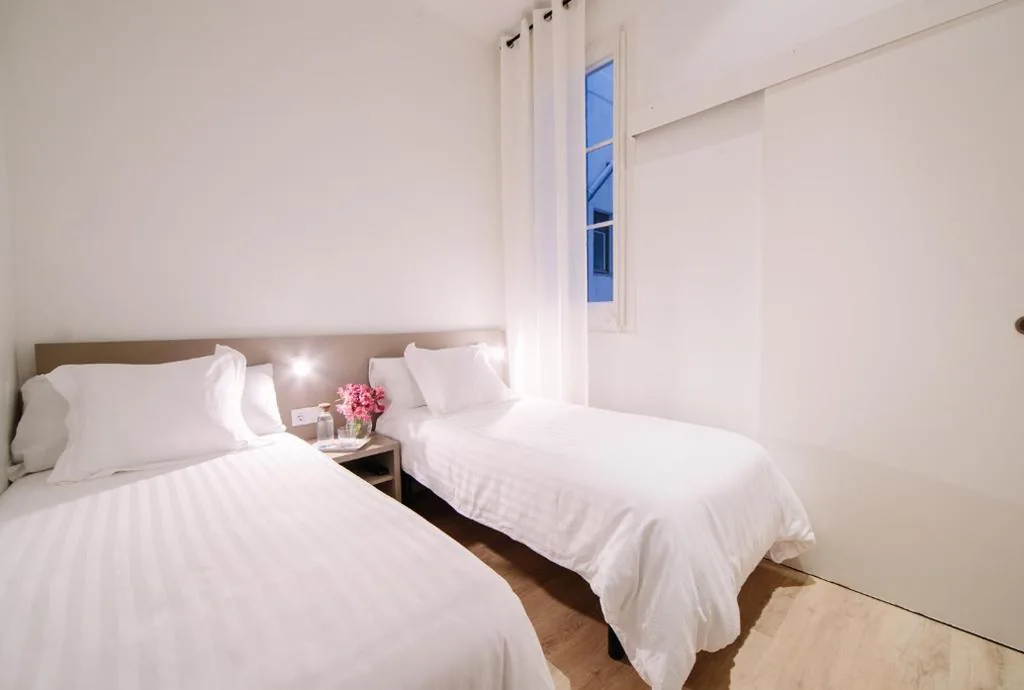 Habitación Doble - 2 camas — Hostalet de Barcelona