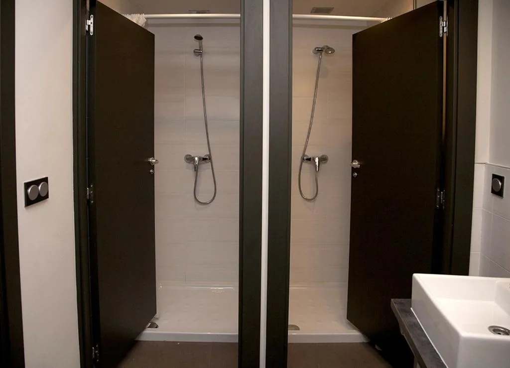 Habitación Familiar con baño privado — Hostel-Albergue Monte Perdido