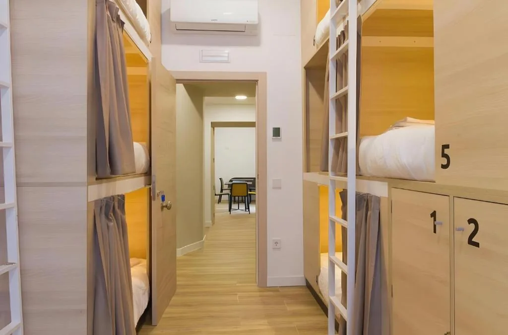 Cama individual em dormitório partilhado masculino — Hostel Casa Vargas Figueroa