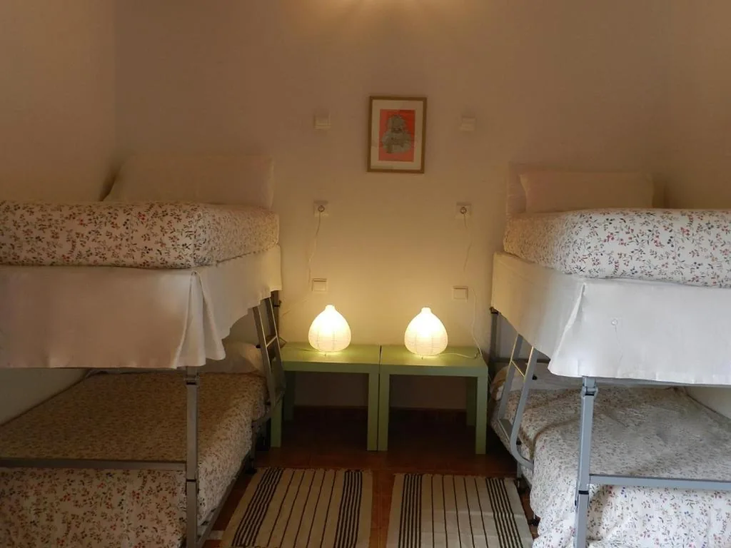 Standard-Dreibettzimmer — Hostel El Lago, Caceres