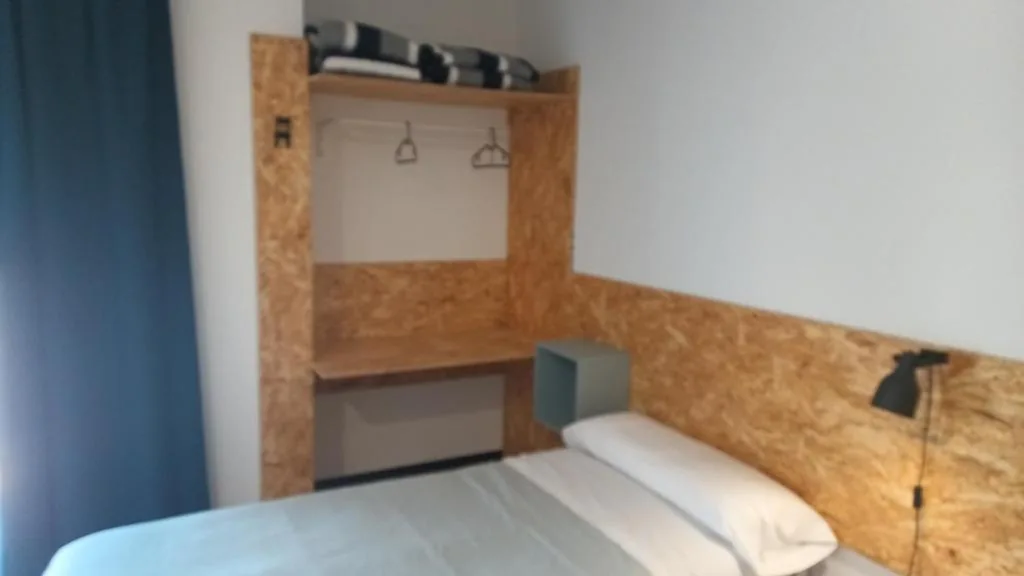 Habitación Familiar — Hostel Elios