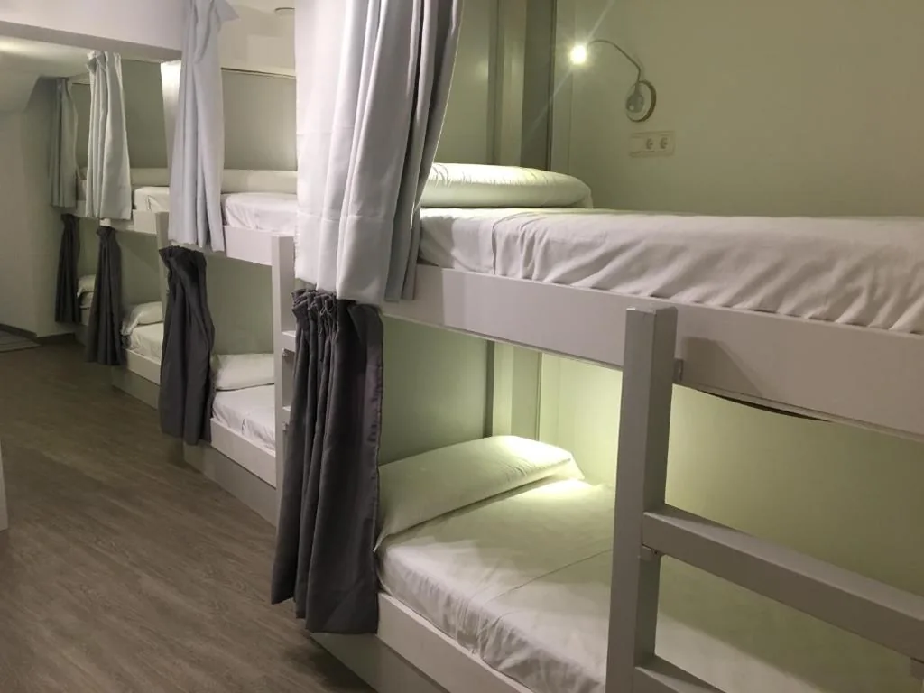 Litera en habitación compartida mixta — Hostel Getaria