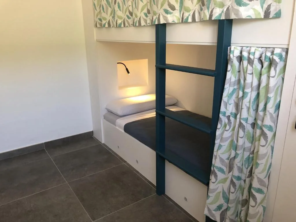 Bed in gemengde slaapzaal met 4 bedden — Hostel La Fanega