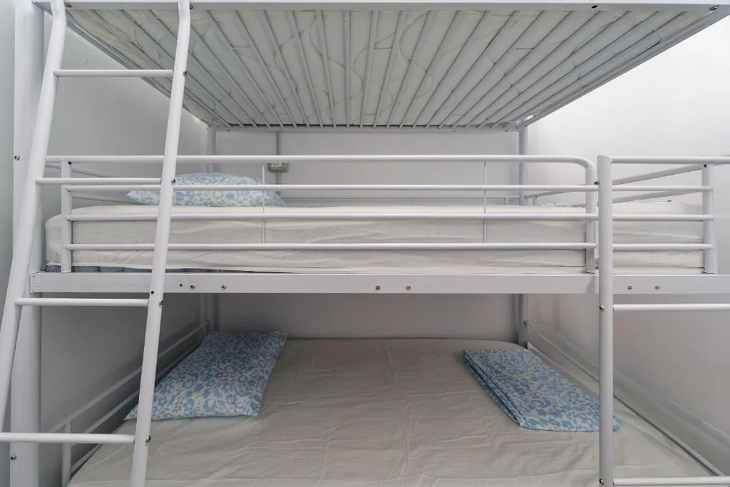 Beliche em dormitório misto partilhado — Hostel Las Palmas by Youroom