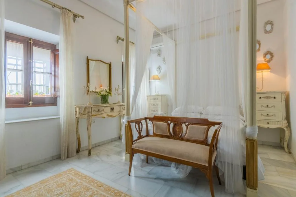 Habitación Doble con bañera de hidromasaje — Hostel Mayflowers