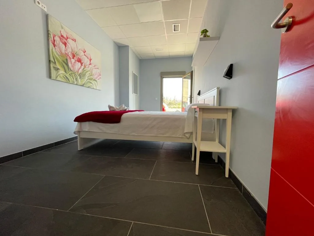 Doppelzimmer mit eigenem Bad — Hostel & Rooms O Albergue da Meiga