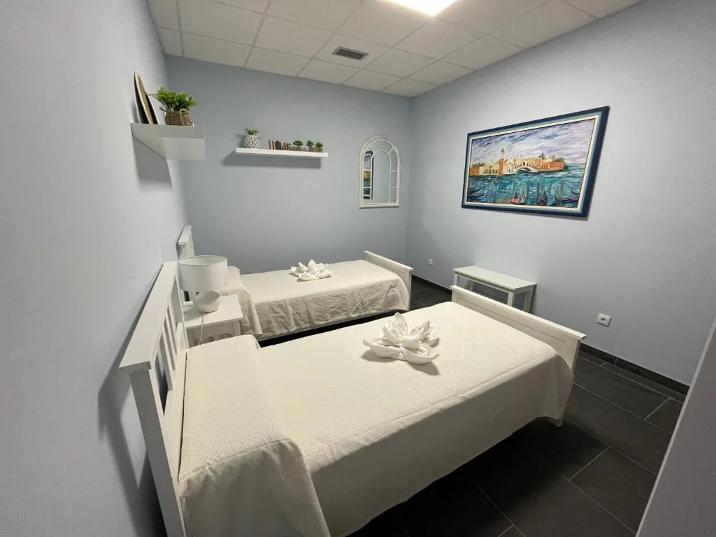 Standard-Zweibettzimmer mit Gemeinschaftsbad — Hostel & Rooms O Albergue da Meiga
