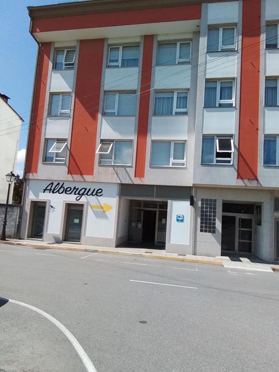 Hostel & Rooms O Albergue da Meiga