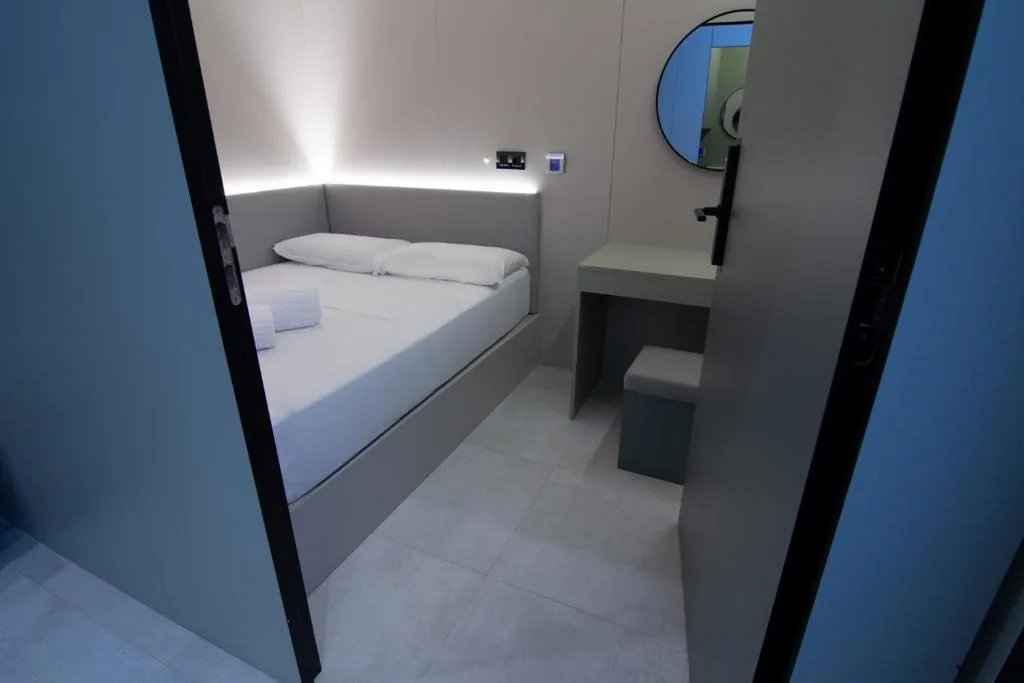 Private Capsule - Disability Access — Hostel Superlativo Vialia I