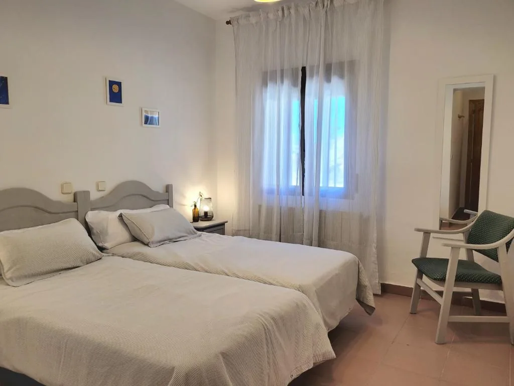 スタンダードツインルーム — HOSTEL Villanueva