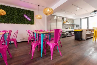 Hostelle - Women only hostel Barcelona — foto 4