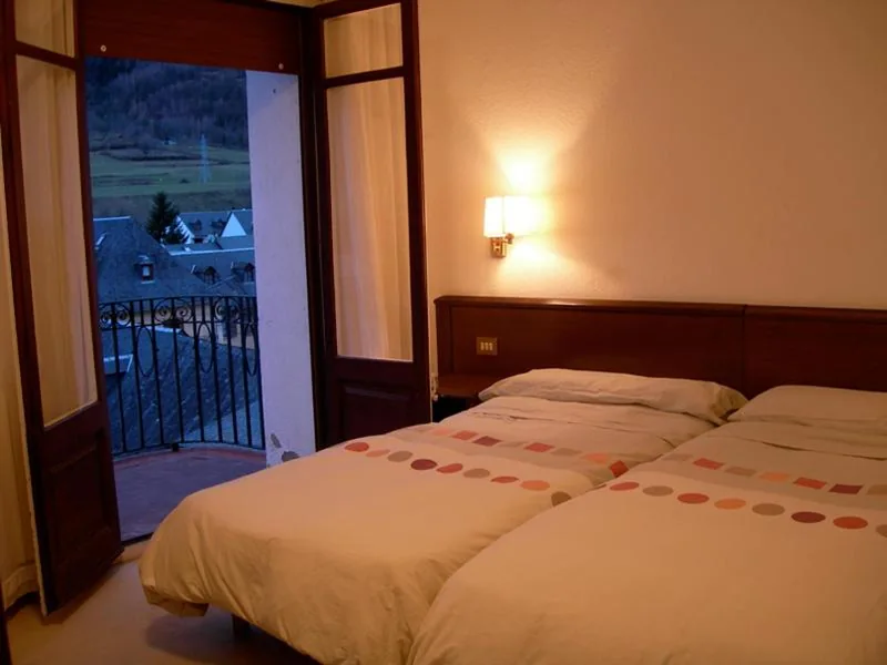 Superior-Doppelzimmer – 1 oder 2 Betten — Hosteria Catalana